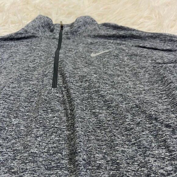 Nike Women's Element 1/2 Zip Running Pullover Top Heathered Grey Medium Running - Picture 9 of 9